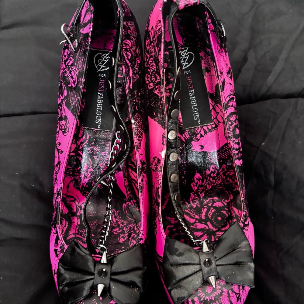 JustFab Pink and Black Women's Shoes with Bows & Studs